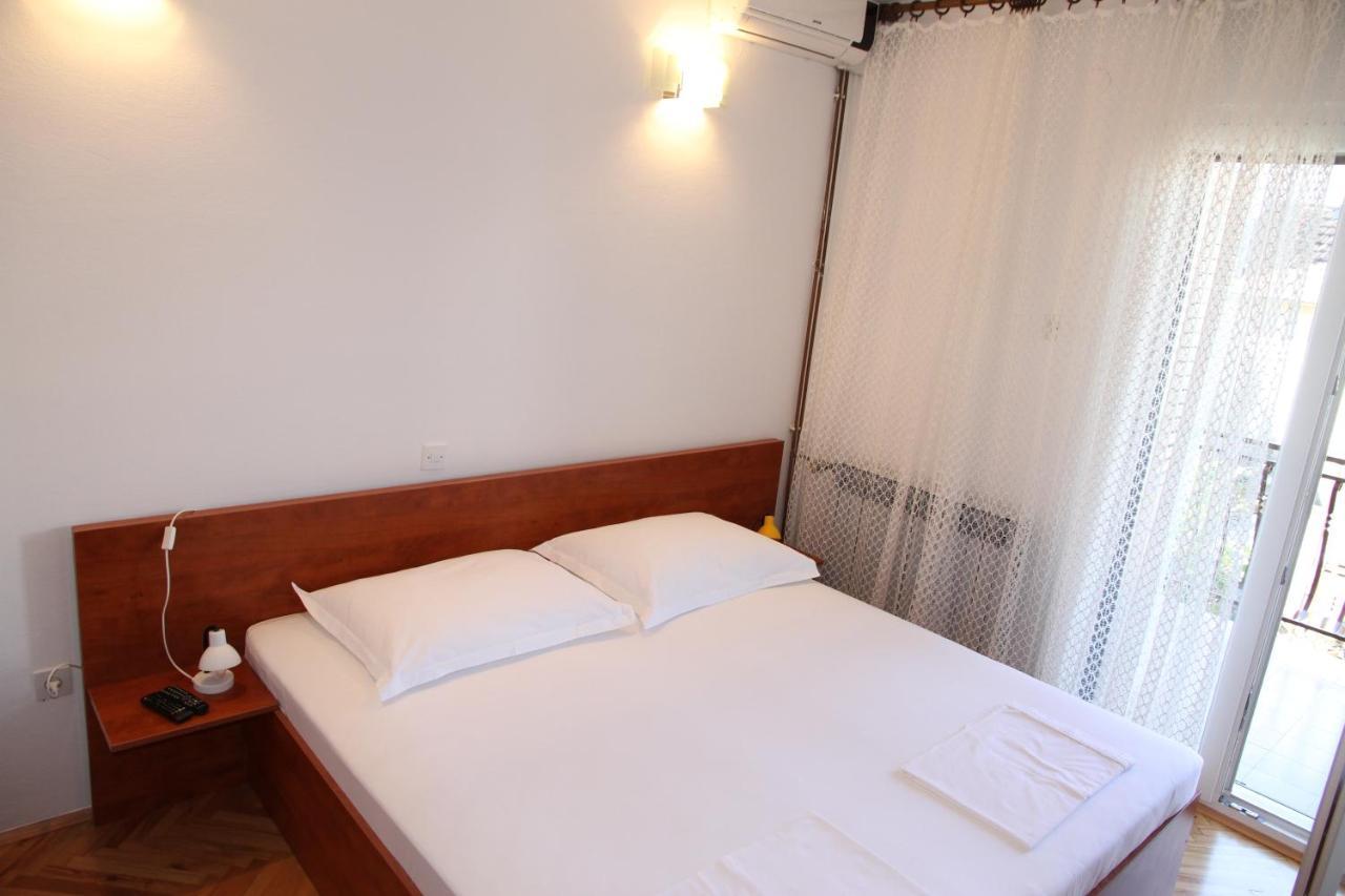 Obradovic Rooms & Apartments Макарска Екстериор снимка