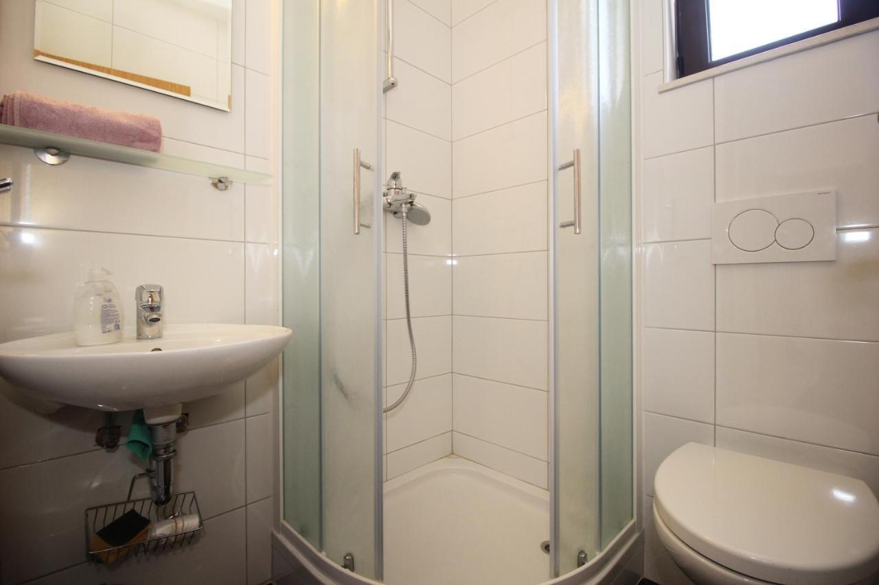 Obradovic Rooms & Apartments Макарска Екстериор снимка